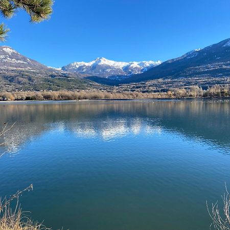 Le Pied De Ville Pouzenc Embrun Esterno foto